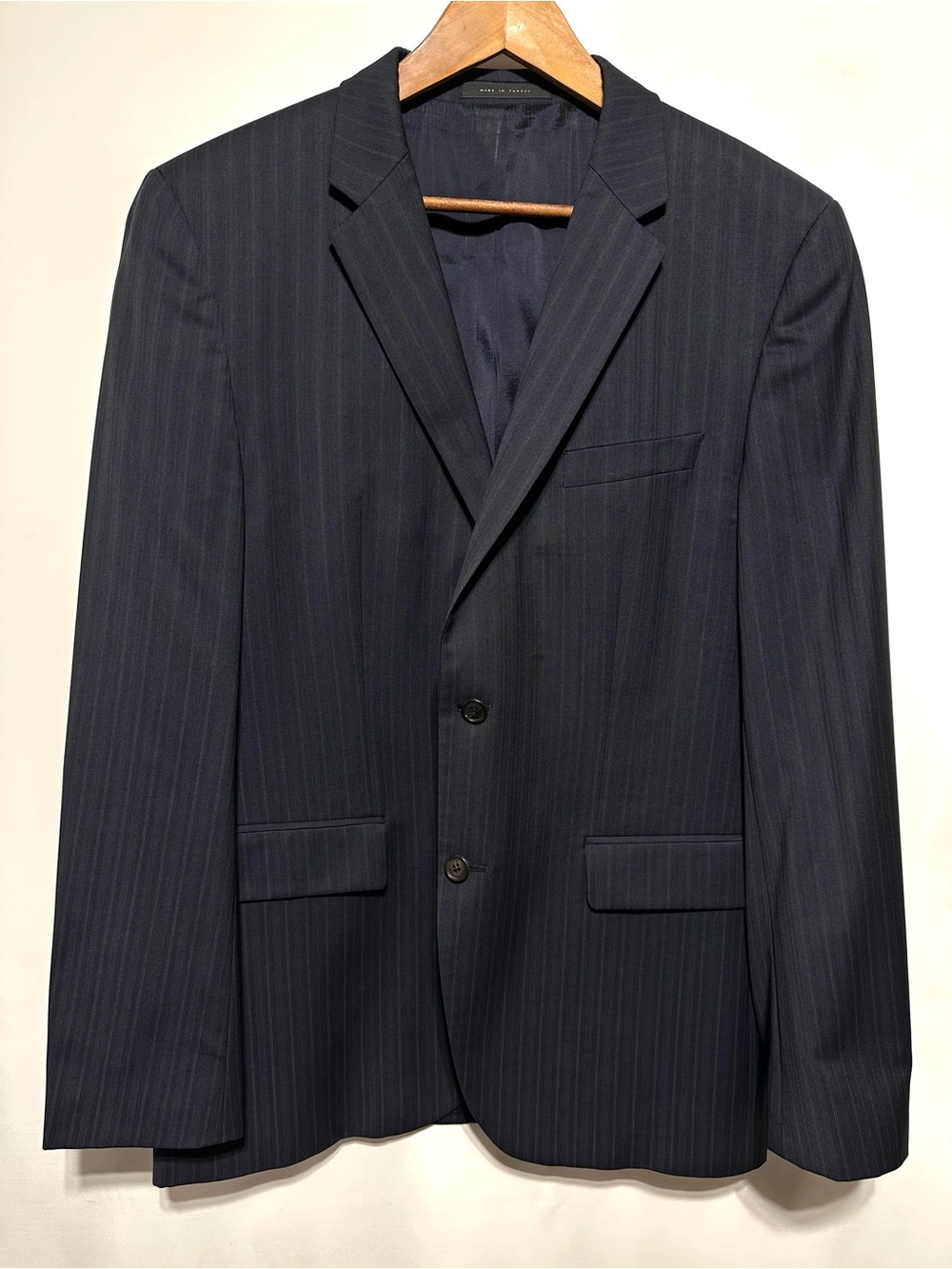 Hugo Boss 40R Virgin Wool Charcoal Pinstripe Blazer Made in Turkey